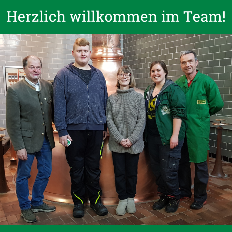 Willkommen im Team Chefen und Mitarbeiter der Gampertbräu begrüssen neuen Mitarbeiter
